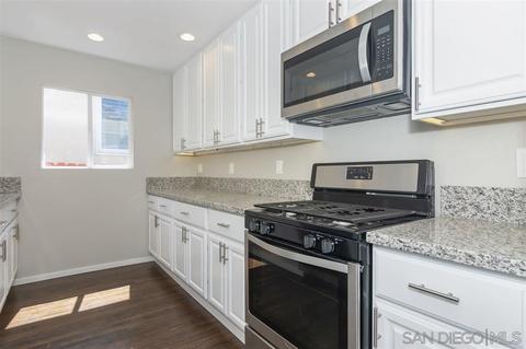 4145 Lois St, La Mesa, CA 91941 photo 2
