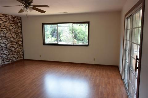 1302 Douglas Dr, Vista, CA 92084 photo 13