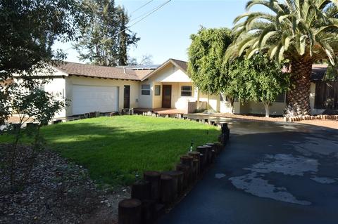 1302 Douglas Dr, Vista, CA 92084 photo 1