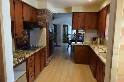 1302 Douglas Dr, Vista, CA 92084 photo 5