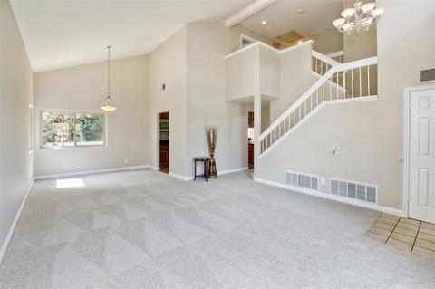 13093 Treecrest St, Poway, CA 92064 photo 3