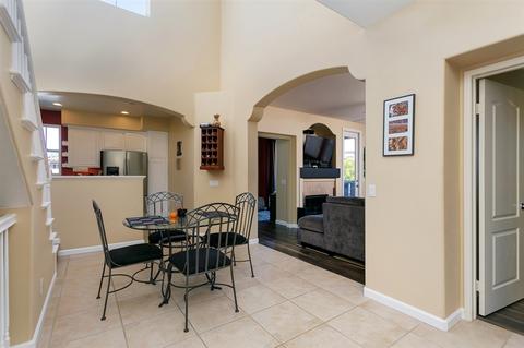 3081 Via Maximo, Carlsbad, CA 92009 photo 8