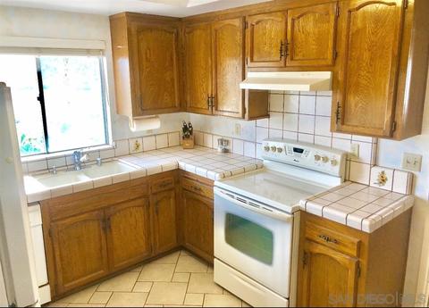 2922 Anaheim St, Escondido, CA 92025 photo 9