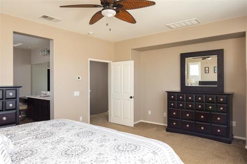 1131 Vista Pointe Blvd, Oceanside, CA 92057 photo 10