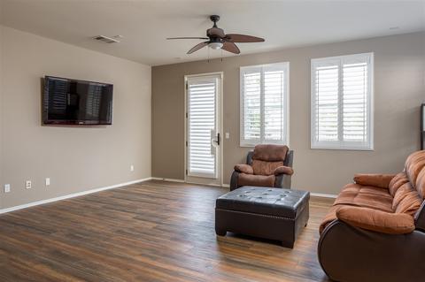 1131 Vista Pointe Blvd, Oceanside, CA 92057 photo 8