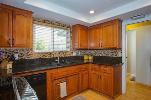 2002 Sunset Dr, Escondido, CA 92025 photo 5