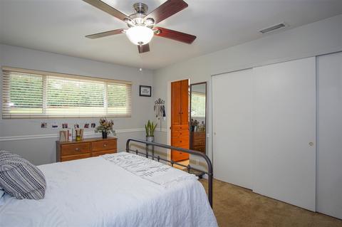 2002 Sunset Dr, Escondido, CA 92025 photo 9