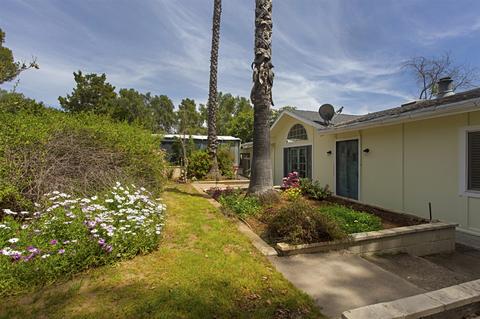 11546 Eucalyptus Hills Dr, Lakeside, CA 92040 photo 2