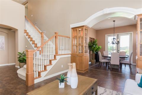 8045 Paseo Avellano, Carlsbad, CA 92009 photo 5