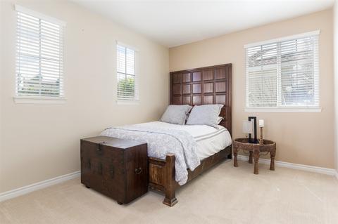 8045 Paseo Avellano, Carlsbad, CA 92009 photo 20