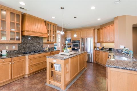 8045 Paseo Avellano, Carlsbad, CA 92009 photo 8