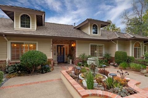 1059 Schuller Ln, Fallbrook, CA 92028 photo 2