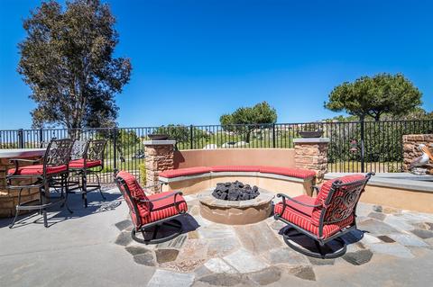 1093 Village Dr, Oceanside, CA 92057 photo 23