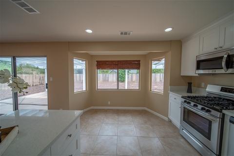 620 Rainbow Pl, Escondido, CA 92027 photo 8