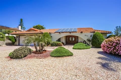28117 Par View Ct, Escondido, CA 92026 photo 2