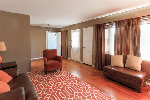 1508 Elm Dr, Vista, CA 92084 photo 3