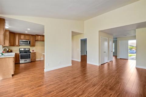 1527 Juniperhill Dr, Encinitas, CA 92024 photo 10