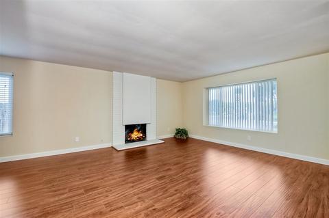 1527 Juniperhill Dr, Encinitas, CA 92024 photo 4