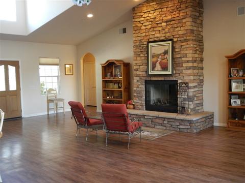 568 Rancho Trails Rd, Ramona, CA 92065 photo 4