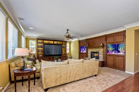 1050 Fields Ct, Oceanside, CA 92057 photo 3