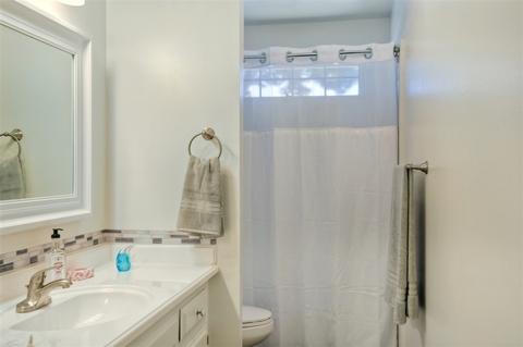 1115 Sunset Dr, Vista, CA 92081 photo 13