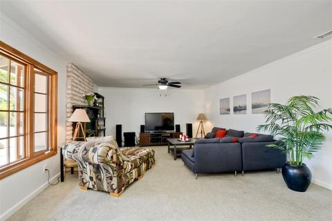 1115 Sunset Dr, Vista, CA 92081 photo 5