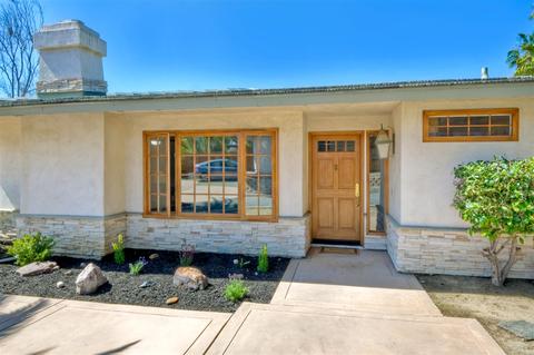 1115 Sunset Dr, Vista, CA 92081 photo 4