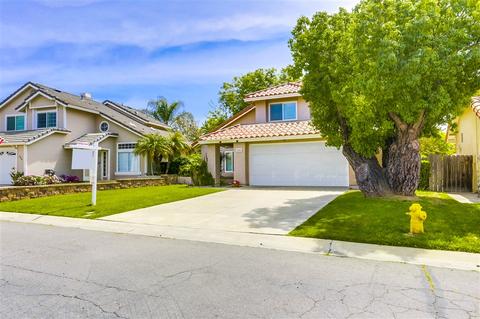 644 Boysenberry Way, Oceanside, CA 92057 photo 2