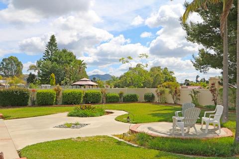 621 Cortez Ave, Vista, CA 92084 photo 4