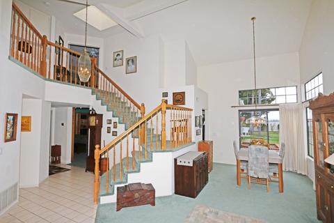 621 Cortez Ave, Vista, CA 92084 photo 8