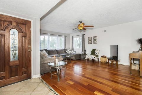 10427 Park Ave, Santee, CA 92071 photo 2