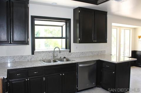 8539 S Slope Dr, Santee, CA 92071 photo 9