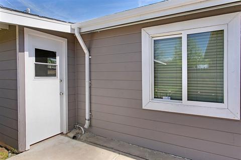 1324 S Maple St, Escondido, CA 92025 photo 23
