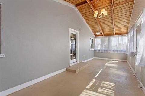 1324 S Maple St, Escondido, CA 92025 photo 3