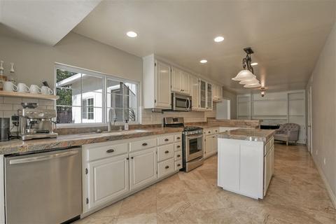 249 Blockton Rd, Vista, CA 92083 photo 7
