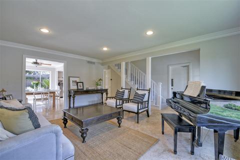 249 Blockton Rd, Vista, CA 92083 photo 2