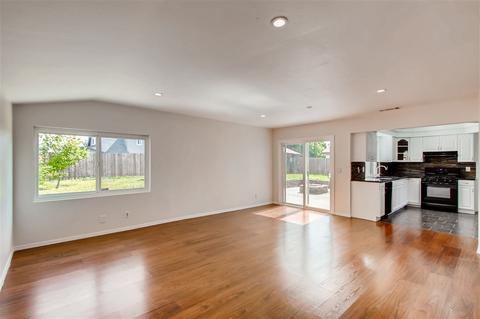 112 Monroe, Oceanside, CA 92057 photo 7