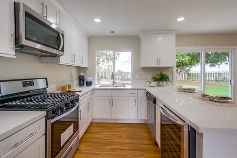 784 Granada Dr, Vista, CA 92083 photo 13