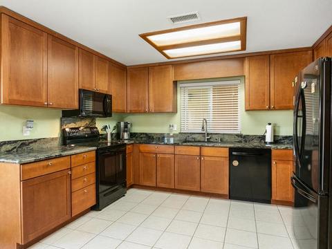 875 Millbrook Pl, Escondido, CA 92026 photo 7