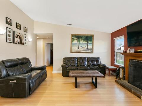 875 Millbrook Pl, Escondido, CA 92026 photo 4