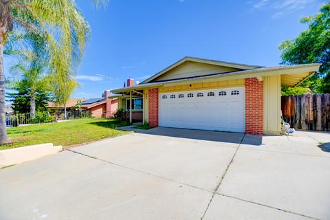 920 S Rose St, Escondido, CA 92027 photo 1