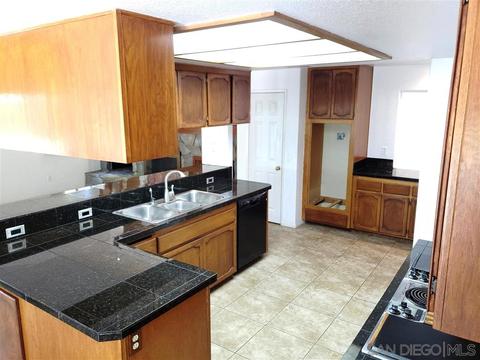 1695 Hamilton Ln, Escondido, CA 92029 photo 8