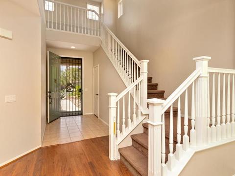 30752 Hillcrest Dr, Temecula, CA 92591 photo 2