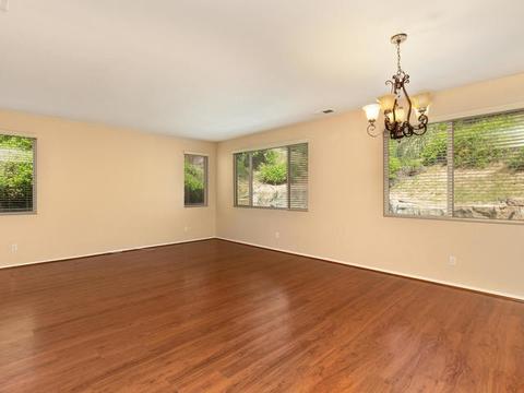 30752 Hillcrest Dr, Temecula, CA 92591 photo 4