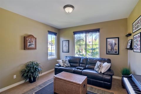 8045 Corte Sasafras, Carlsbad, CA 92009 photo 7