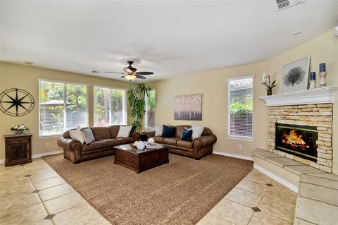 8045 Corte Sasafras, Carlsbad, CA 92009 photo 8