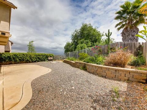 667 Poets Sq, Fallbrook, CA 92028 photo 17