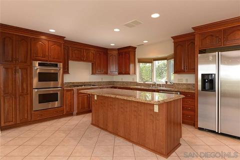 5836 La Jolla Mesa Dr, La Jolla, CA 92037 photo 11