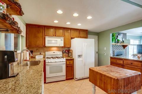 748 Progress Ln, Ramona, CA 92065 photo 3