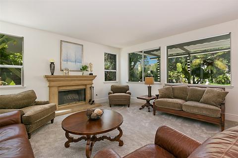 8073 Sitio Toledo, Carlsbad, CA 92009 photo 3